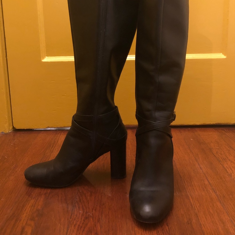 Knee high Antonio Melani boots